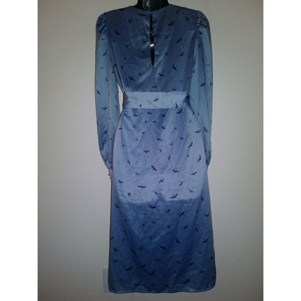 🌵3 for 15🌵H&M dress with sleeves - Picture 2 of 2